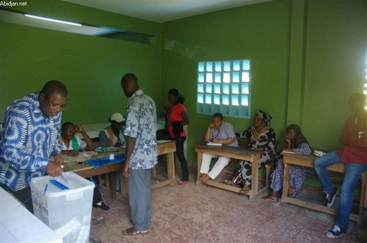 Commune d’Abobo : Bousculades, retard et absence de secrétaire de la Cei au menu